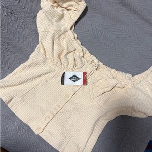 Harveys Women's Cream Button-Up Top